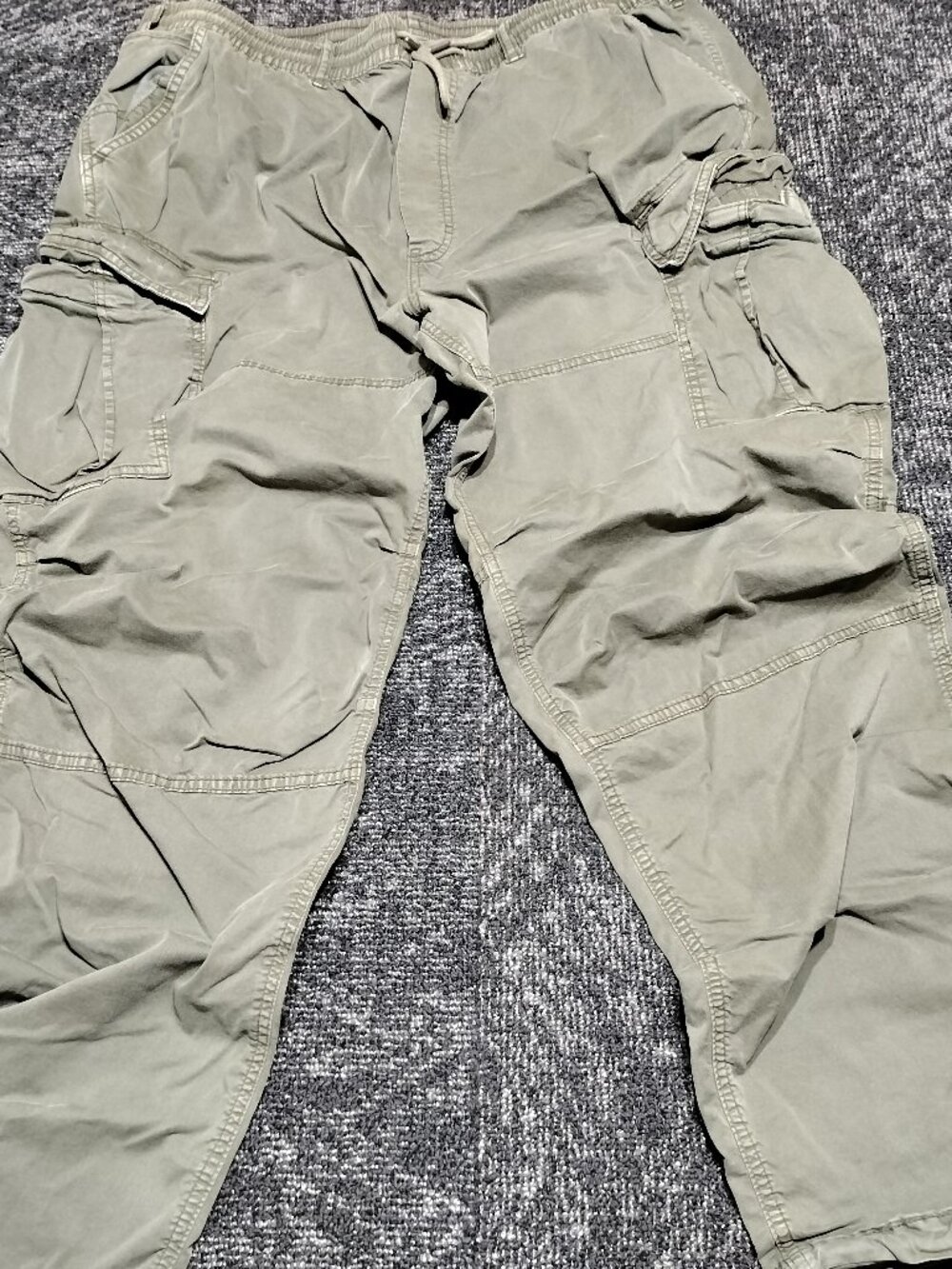 American Eagle Pants Men's size XL Olive Army Green Cargo Flex Distressed NWOT
